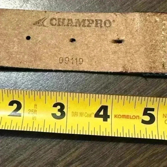 Green Softball/Baseball Adjustable Belts. Stretchy. Buckle Closure. Two Belts. - Picture 5 of 5